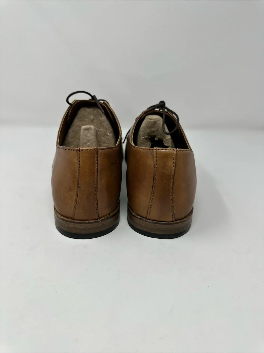Red Tape elegant brown